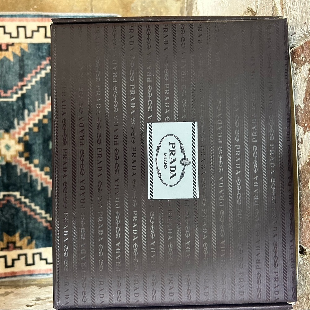 Original Prada Box measures approximately 11.5 x 9.5 x 4.75 inches. Prada Milano - Picture 3 of 10